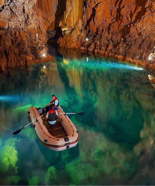 пещера алтынбешик