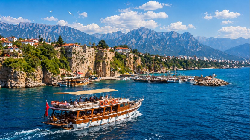 Какие экскурсии в Анталии подойдут тем, кто не любит долгие переезды?