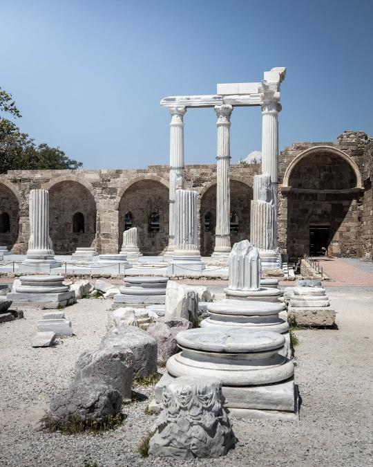 Античный Город Сиде: Храм Аполлона