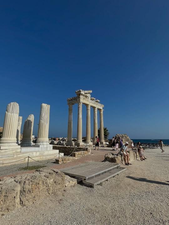 Античный Город Сиде: Храм Аполлона
