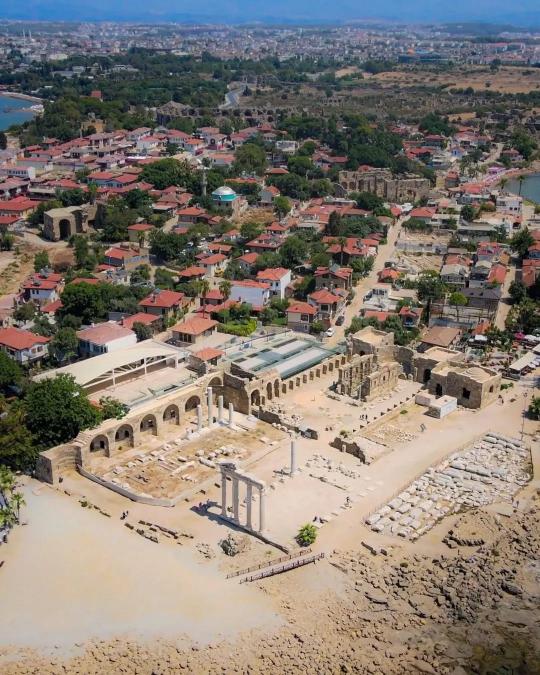 Античный Город Сиде: Храм Аполлона