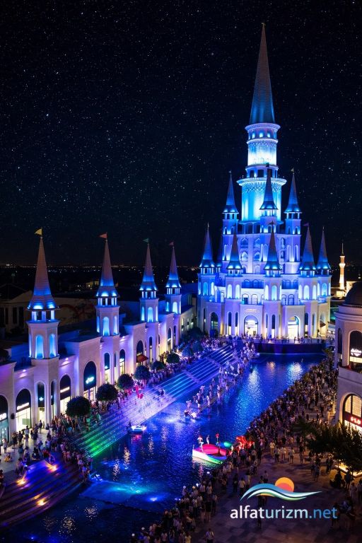 Ленд Оф Легендс Вечернее Шоу