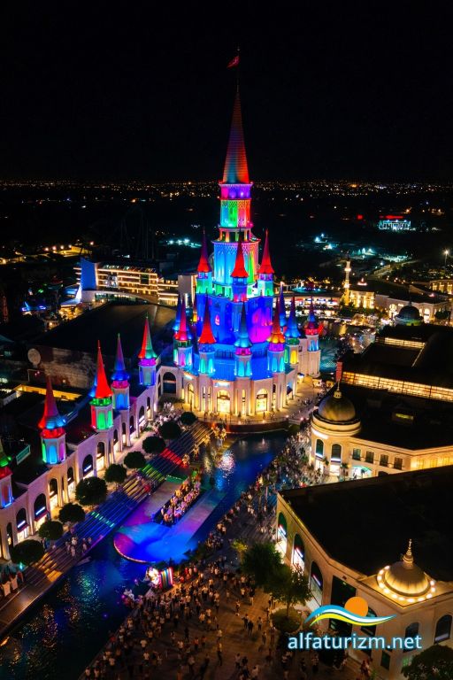 Ленд Оф Легендс Вечернее Шоу