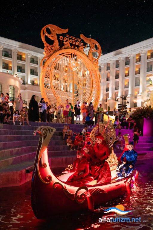 Ленд Оф Легендс Вечернее Шоу