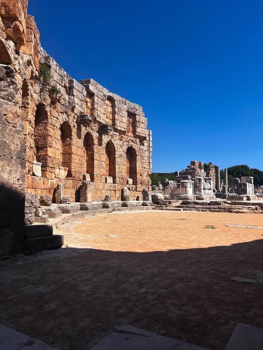 Древний город Перге