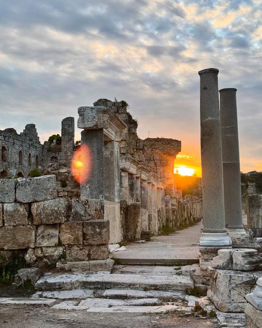 Древний город Перге