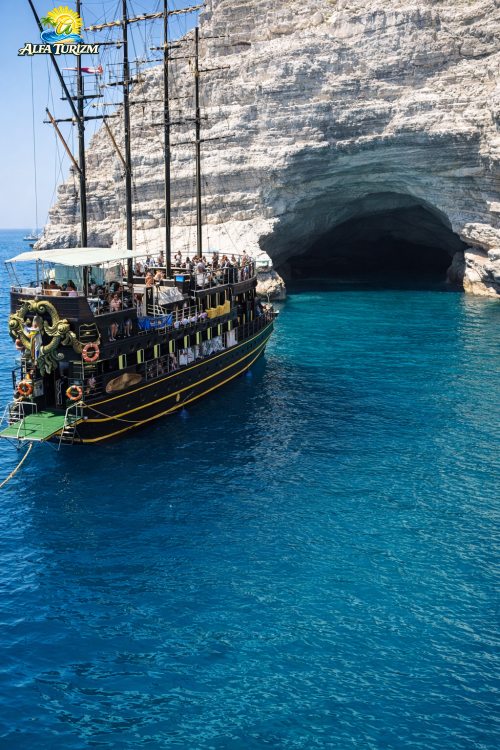 Прогулка на Пиратском Корабле в Анталии