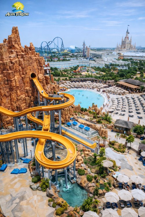 Экскурсия в Аквапарк The Land of Legends из Анталии