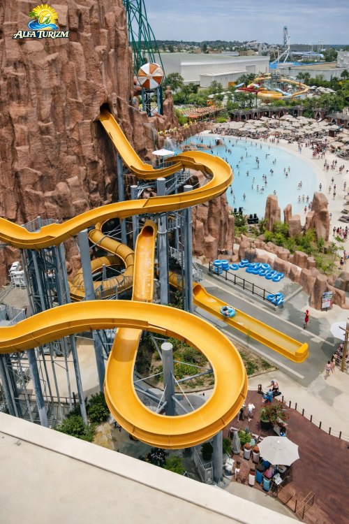 Экскурсия в Аквапарк The Land of Legends из Анталии